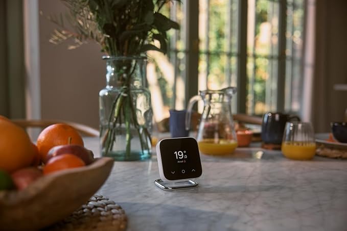 Hive Thermostat Mini – Energy-Efficient Smart Heating Control front view